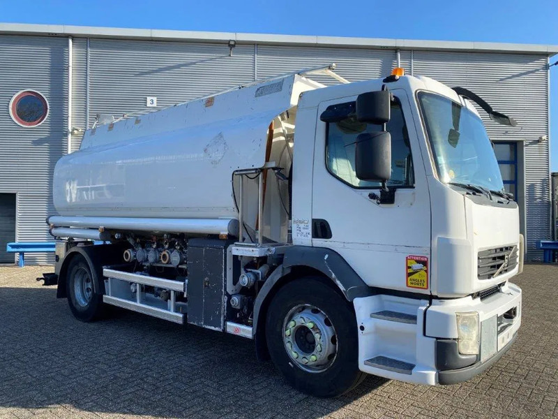 Volvo FL7-290 / 5 COMPARTIMENTS / 13000 LITER TOTAL / PUMP / AUTOMATIC / EURO-5 / 2009 - Camion citerne: photos 2 Volvo FL7-290 / 5 COMPARTIMENTS / 13000 LITER TOTAL / PUMP / AUTOMATIC / EURO-5 / 2009 - Camion citerne: photos 2