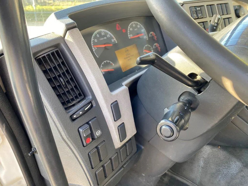 Volvo FL7-290 / 5 COMPARTIMENTS / 13000 LITER TOTAL / PUMP / AUTOMATIC / EURO-5 / 2009 en crédit-bail Volvo FL7-290 / 5 COMPARTIMENTS / 13000 LITER TOTAL / PUMP / AUTOMATIC / EURO-5 / 2009: photos 19