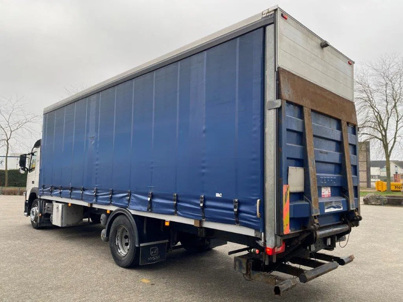 Volvo FM11-330 / LOW KM'S:472120 KM / LWDS / FULL-AIR / NAVI / CURTAIN SAILS / PLATFORM 2500KG / AUTOMATIC / EURO-6 / 2016 - Camion à rideaux coulissants: photos 3 Volvo FM11-330 / LOW KM'S:472120 KM / LWDS / FULL-AIR / NAVI / CURTAIN SAILS / PLATFORM 2500KG / AUTOMATIC / EURO-6 / 2016 - Camion à rideaux coulissants: photos 3