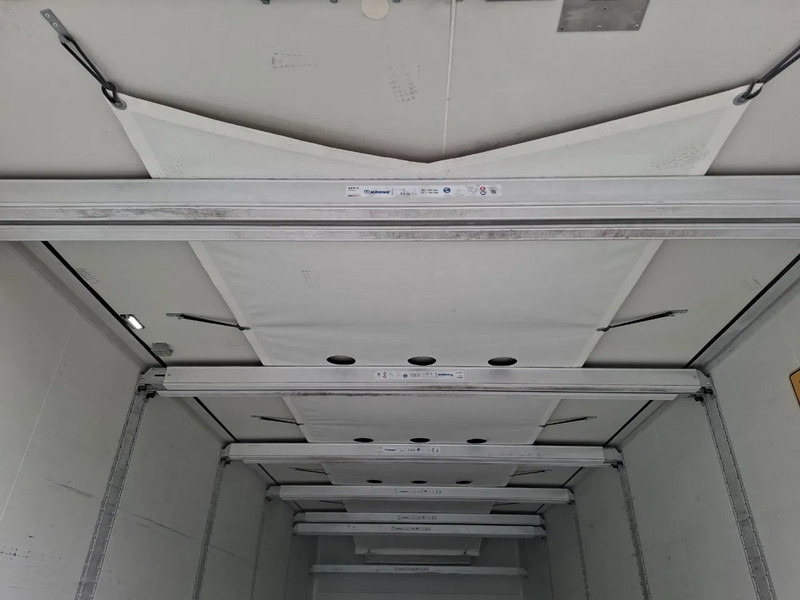 Camion isothermique Volvo FM11-330 / VEB / LWDS / ONLY:442862 KM / CARRIER SUPRA 1250 / DOPPELSTOCK / PLATFORM 2TON / DATALOG / FULL-AIR / TOP CONDITION /: photos 8