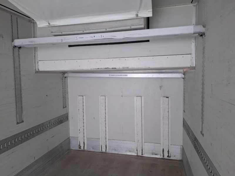 Camion isothermique Volvo FM11-330 / VEB / LWDS / ONLY:442862 KM / CARRIER SUPRA 1250 / DOPPELSTOCK / PLATFORM 2TON / DATALOG / FULL-AIR / TOP CONDITION /: photos 10