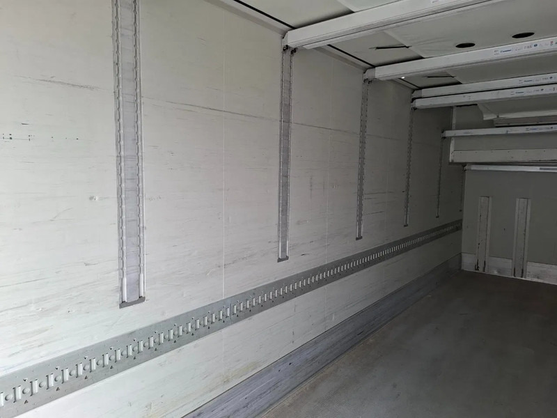 Camion isothermique Volvo FM11-330 / VEB / LWDS / ONLY:442862 KM / CARRIER SUPRA 1250 / DOPPELSTOCK / PLATFORM 2TON / DATALOG / FULL-AIR / TOP CONDITION /: photos 9