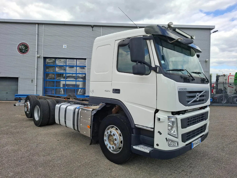 Volvo FM13-420 / VEB+ / LIFT+LENKACHSE / INLINER / AIRCO / AUTOMATIC / EURO-5 / 2011 - Châssis cabine: photos 2 Volvo FM13-420 / VEB+ / LIFT+LENKACHSE / INLINER / AIRCO / AUTOMATIC / EURO-5 / 2011 - Châssis cabine: photos 2