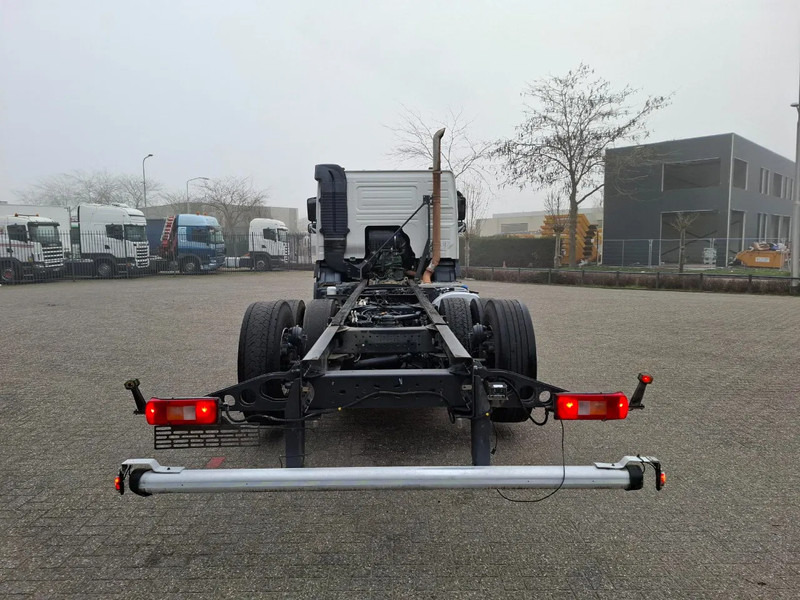 Volvo FM4-420 / VEB+ / LWDS / LIFT+LENKACHSE / ONLY:336223 KM / INLINER / AUTOMATIC / EURO-6 / 2018 - Châssis cabine: photos 4 Volvo FM4-420 / VEB+ / LWDS / LIFT+LENKACHSE / ONLY:336223 KM / INLINER / AUTOMATIC / EURO-6 / 2018 - Châssis cabine: photos 4