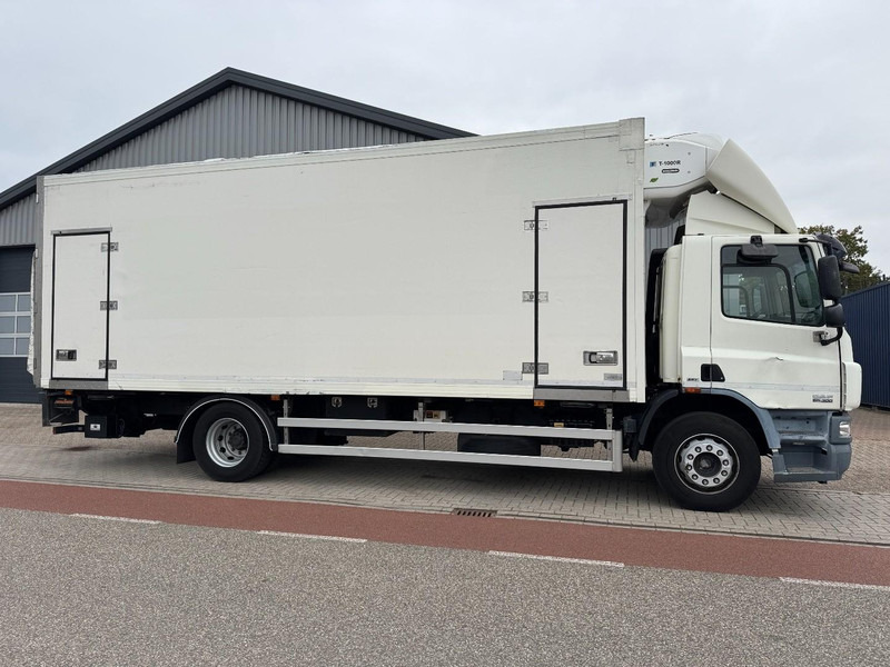 DAF CF65-300 Thermo-King (- 25 C ) 'D Hollandia Taillift/LBW - Camion frigorifique: photos 2 DAF CF65-300 Thermo-King (- 25 C ) 'D Hollandia Taillift/LBW - Camion frigorifique: photos 2
