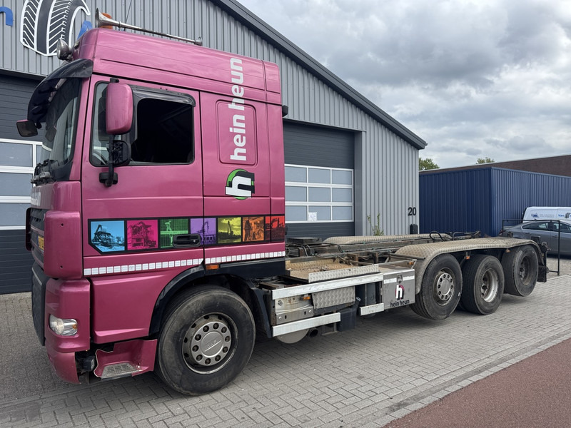 DAF XF-510 8x2 Chassis, Manual - Châssis cabine: photos 1 DAF XF-510 8x2 Chassis, Manual - Châssis cabine: photos 1