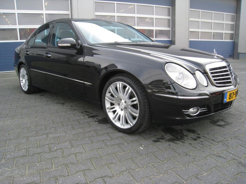 Mercedes-Benz E-Klasse 280 CDI, Sport - Berline: photos 1 Mercedes-Benz E-Klasse 280 CDI, Sport - Berline: photos 1