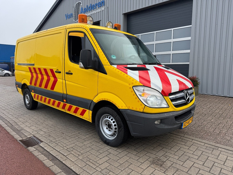 Mercedes-Benz Sprinter 316, Like new, BF3 Begleit- Escort- Convoi execptionnel, L2/H1 - Fourgon utilitaire: photos 1 Mercedes-Benz Sprinter 316, Like new, BF3 Begleit- Escort- Convoi execptionnel, L2/H1 - Fourgon utilitaire: photos 1