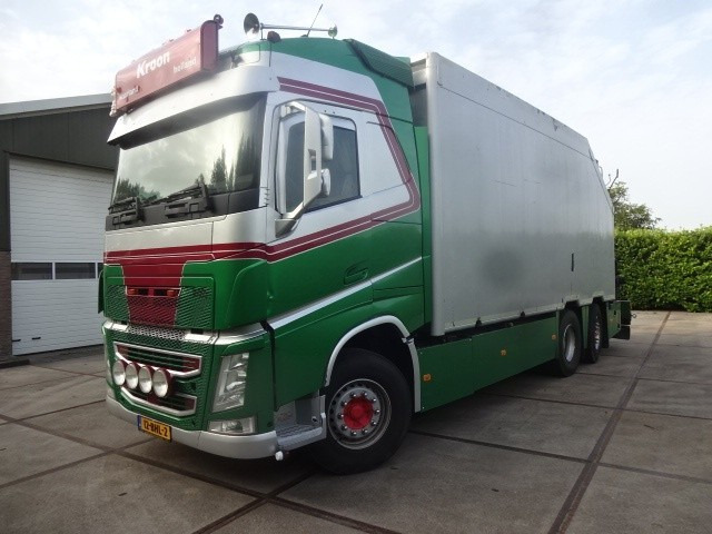 Volvo FH460 Loglift 125Z Crane Alu.Box ( Kran Kraan Grua ) - Camion grue: photos 1 Volvo FH460 Loglift 125Z Crane Alu.Box ( Kran Kraan Grua ) - Camion grue: photos 1