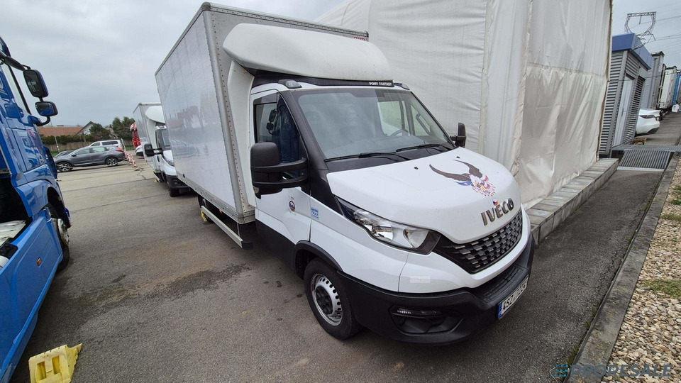 IVECO DAILY 35S16 skříň - 8 palet - Fourgon grand volume: photos 1 IVECO DAILY 35S16 skříň - 8 palet - Fourgon grand volume: photos 1