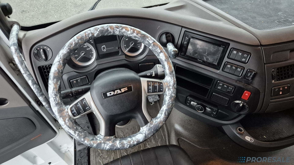 DAF XF 480 FT LOW DECK SSC EURO 6 - Tracteur routier: photos 4 DAF XF 480 FT LOW DECK SSC EURO 6 - Tracteur routier: photos 4