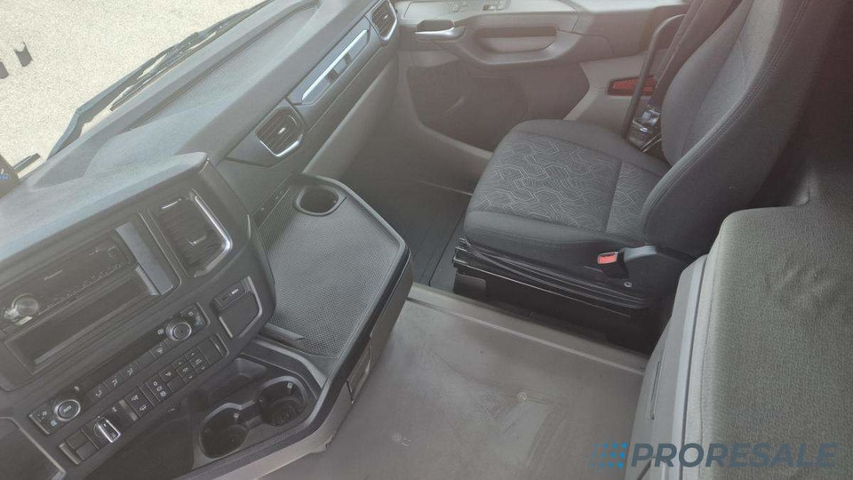 Tracteur routier SCANIA R450 N323 LOW DECK EURO 6: photos 6 Tracteur routier SCANIA R450 N323 LOW DECK EURO 6: photos 6