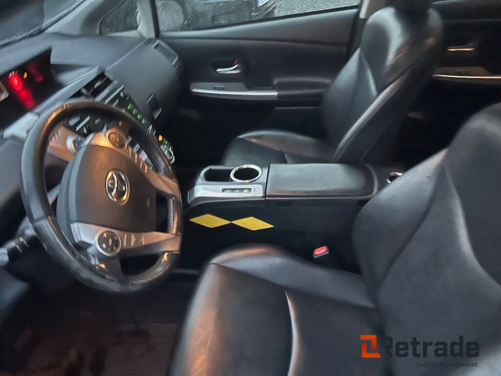 Voiture 2015 Personbil TOYOTA PRIUS PLUS 7 seter EU-Godkjent: photos 10 Voiture 2015 Personbil TOYOTA PRIUS PLUS 7 seter EU-Godkjent: photos 10