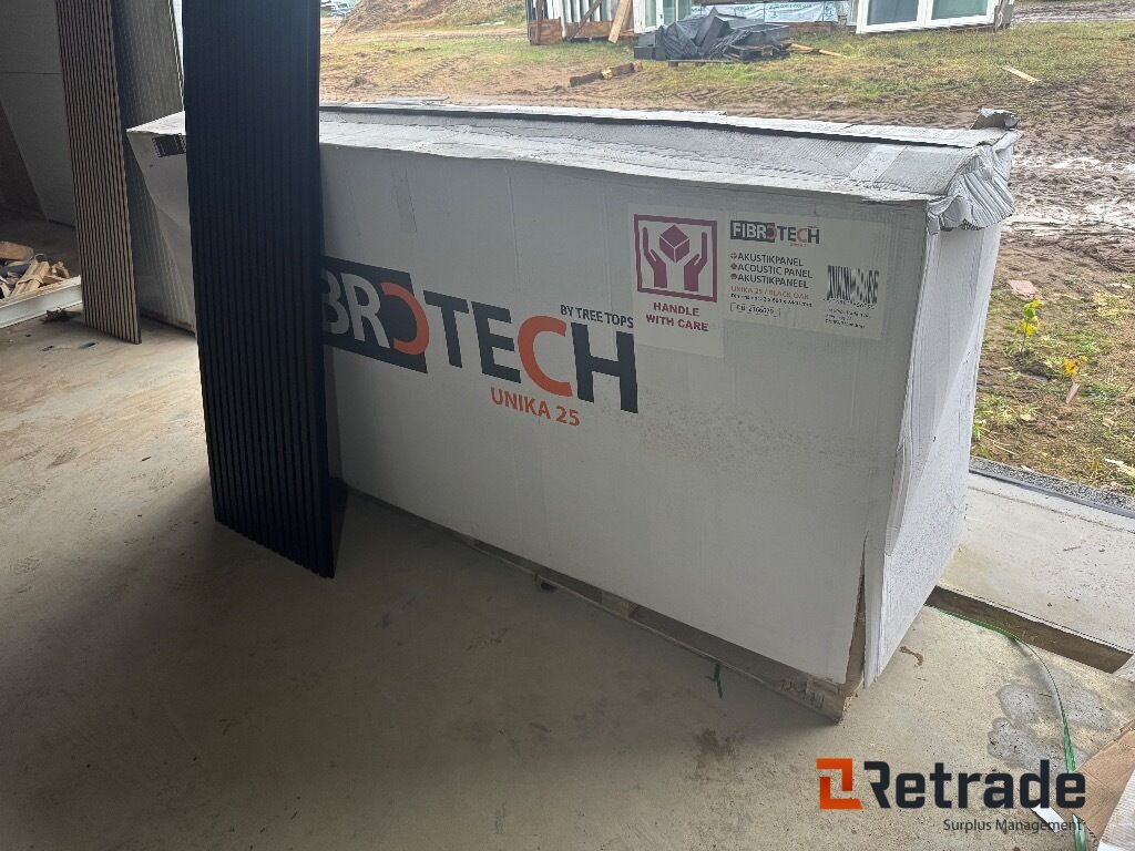 Akustikpanel Fibrotech 22x605x2440mm (unika25 Black oak) - Matériel de chantier: photos 1 Akustikpanel Fibrotech 22x605x2440mm (unika25 Black oak) - Matériel de chantier: photos 1