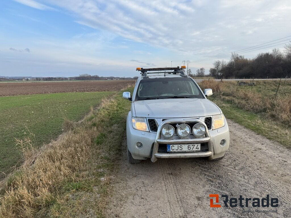 Bil Nissan Navara - Voiture: photos 2 Bil Nissan Navara - Voiture: photos 2