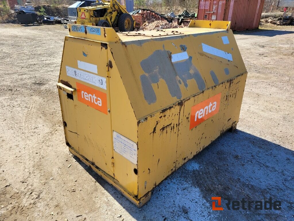 Farmartank dieseltank 1700l - Matériel de chantier: photos 4 Farmartank dieseltank 1700l - Matériel de chantier: photos 4