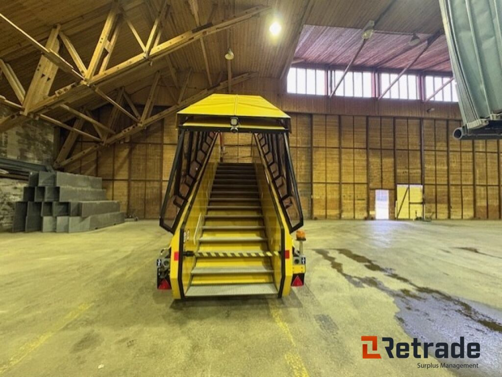 Flytrapp - TIPS FREEWAY 2458Pe - Lav timestand. - Escalier d'embarquement: photos 4 Flytrapp - TIPS FREEWAY 2458Pe - Lav timestand. - Escalier d'embarquement: photos 4