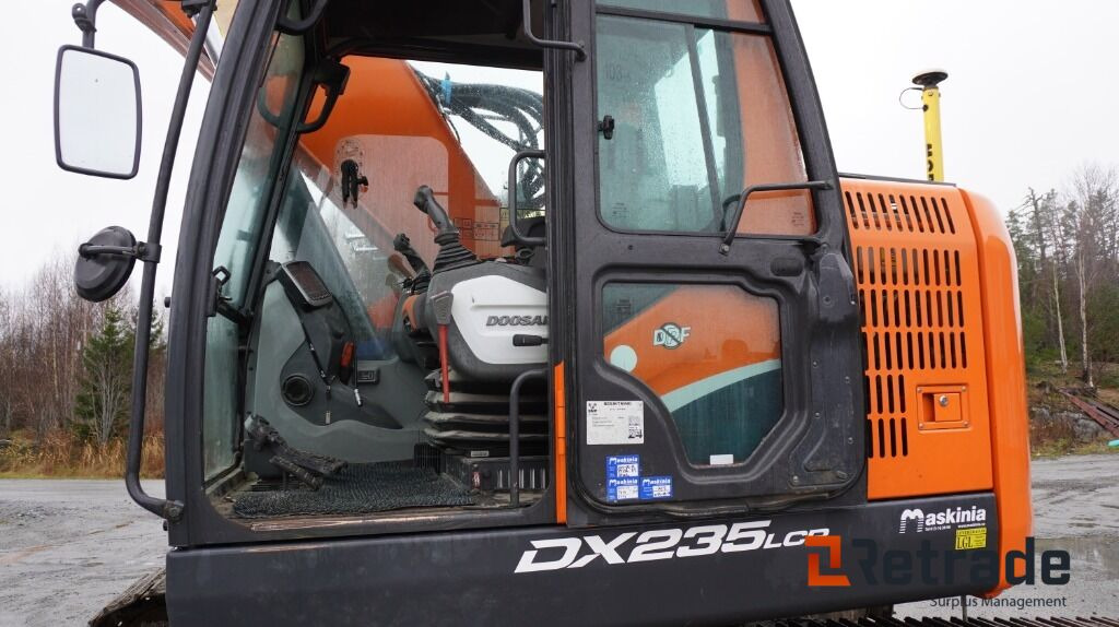 Grävmaskin Doosan DX 235 LCR -5 GPS 3D Moba - Pelle sur chenille: photos 5 Grävmaskin Doosan DX 235 LCR -5 GPS 3D Moba - Pelle sur chenille: photos 5
