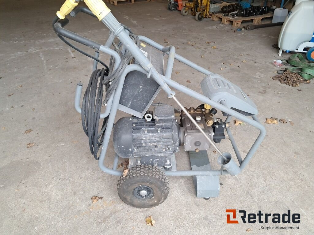 Højtrykrenser Kärcher Professional HD 20/15-4 - Nettoyeur haute pression: photos 5 Højtrykrenser Kärcher Professional HD 20/15-4 - Nettoyeur haute pression: photos 5