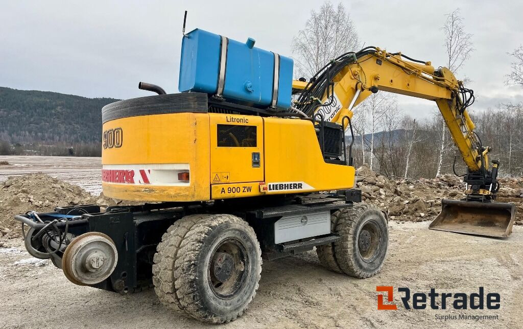 LIBHERR A900ZW RAIL 1999 MOD MVA FRI - Pelle sur pneus: photos 4 LIBHERR A900ZW RAIL 1999 MOD MVA FRI - Pelle sur pneus: photos 4