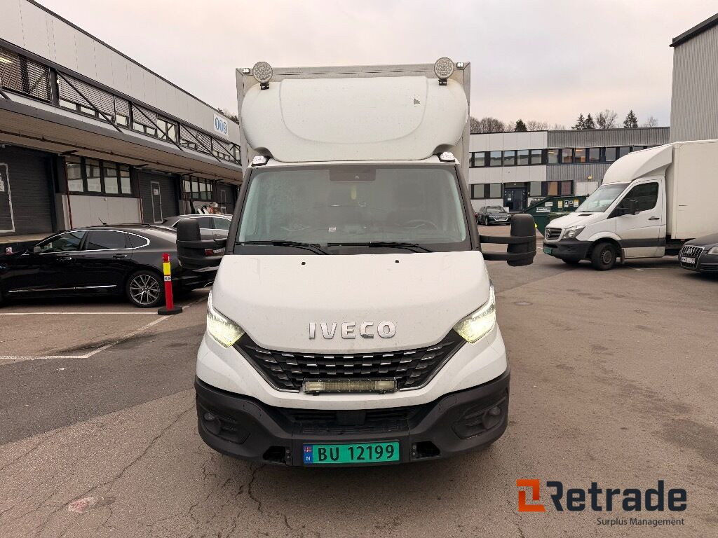 Skapbil IVECO 35S16 (parkert i Oslo) - Fourgon grand volume: photos 2 Skapbil IVECO 35S16 (parkert i Oslo) - Fourgon grand volume: photos 2
