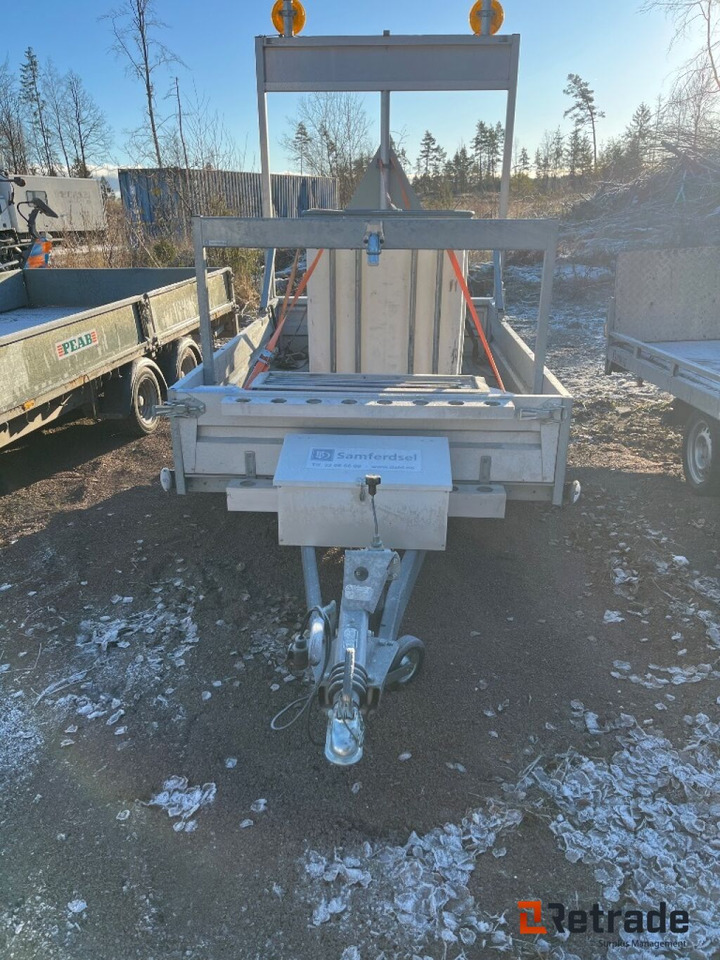 Tysse Skiltvogn - Matériel de chantier, Remorque: photos 1 Tysse Skiltvogn - Matériel de chantier, Remorque: photos 1