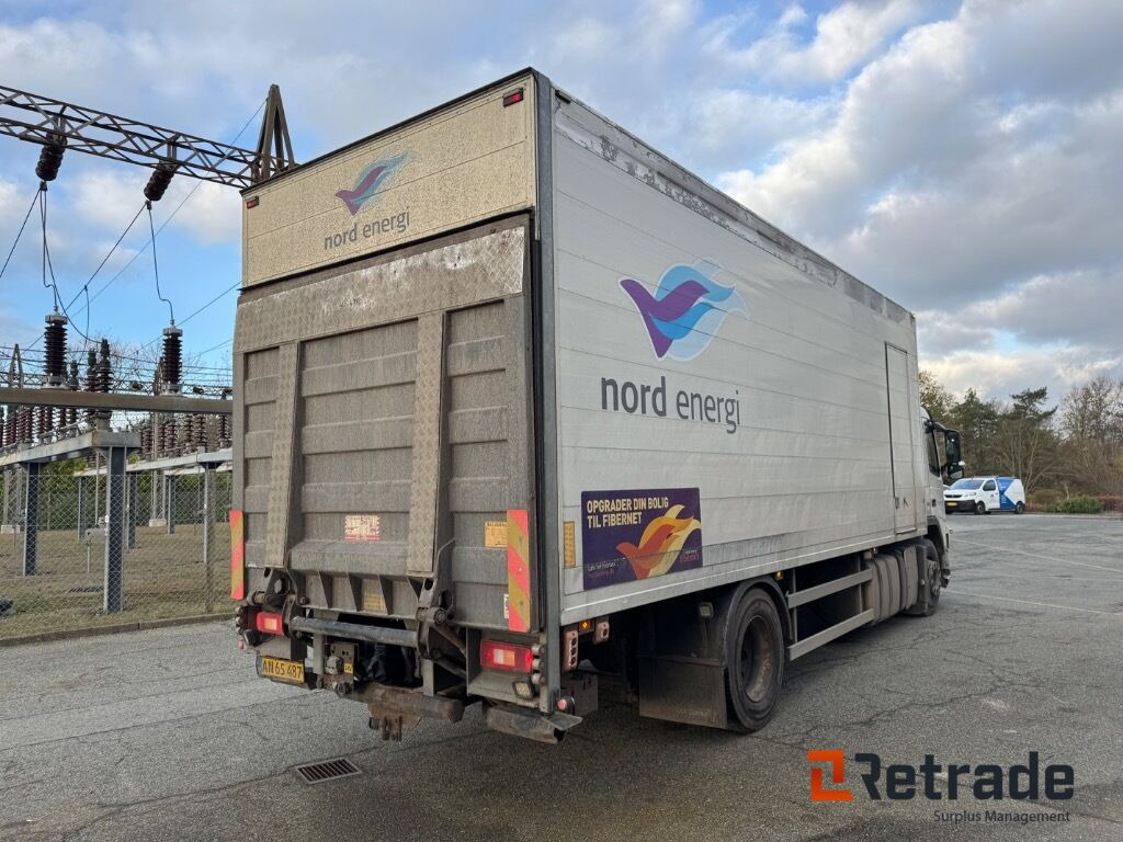 VOLVO FM 330 4X2 - Camion fourgon: photos 3 VOLVO FM 330 4X2 - Camion fourgon: photos 3