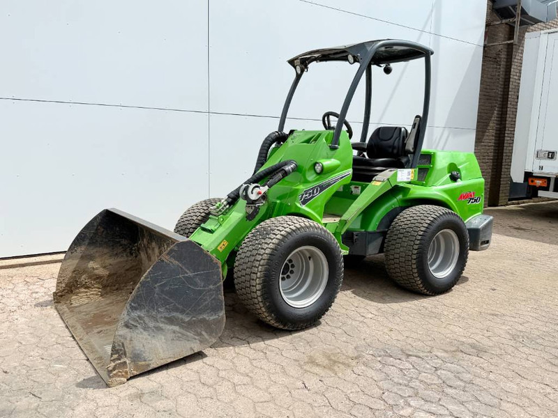 Avant M750 Opti Drive - Bucket + Jib / Telescopic Boom - Chargeuse sur pneus télescopique: photos 3 Avant M750 Opti Drive - Bucket + Jib / Telescopic Boom - Chargeuse sur pneus télescopique: photos 3