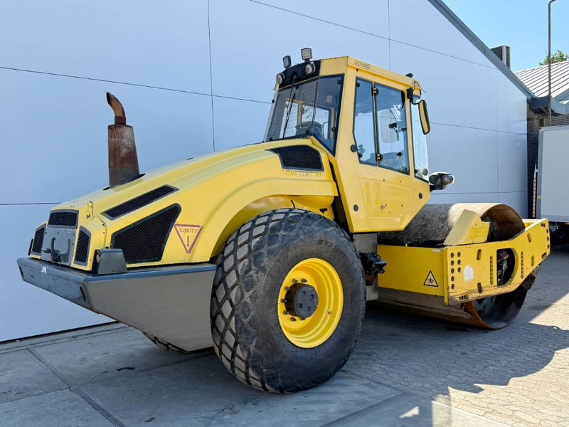 Bomag BW213DH-4 - Evib/BVC / German Machine - Compacteur: photos 5 Bomag BW213DH-4 - Evib/BVC / German Machine - Compacteur: photos 5