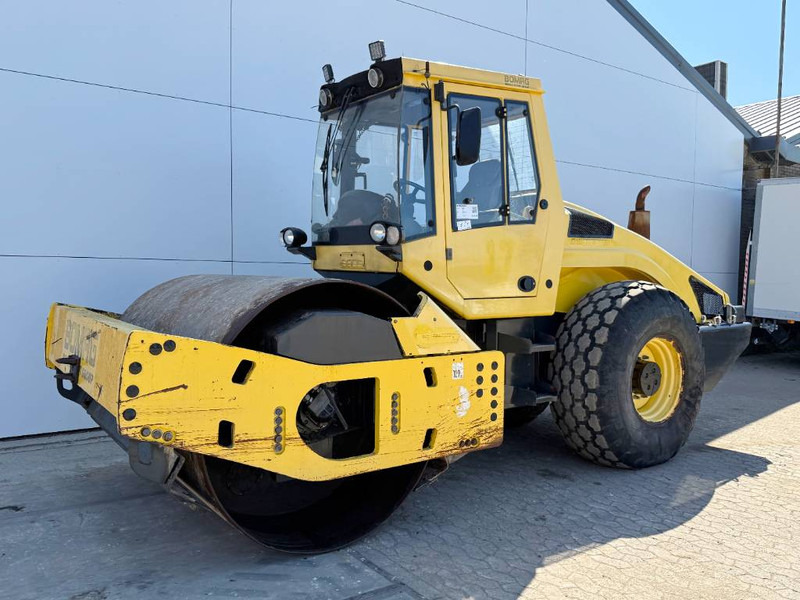 Bomag BW213DH-4 - Evib/BVC / German Machine - Compacteur: photos 2 Bomag BW213DH-4 - Evib/BVC / German Machine - Compacteur: photos 2