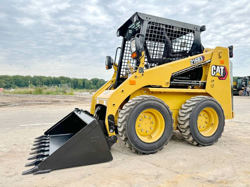 Cat 216B3 - New / Unused / Extra Hydraulic - Mini chargeuse: photos 1 Cat 216B3 - New / Unused / Extra Hydraulic - Mini chargeuse: photos 1