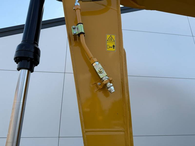 Pelle sur chenille Cat 320D3 GC - New / Unused / 2025 Model: photos 14