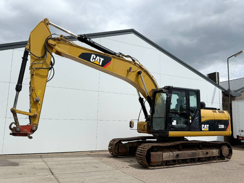 Cat 320DL - Hammer Lines / Quick Coupler - Pelle sur chenille: photos 2 Cat 320DL - Hammer Lines / Quick Coupler - Pelle sur chenille: photos 2