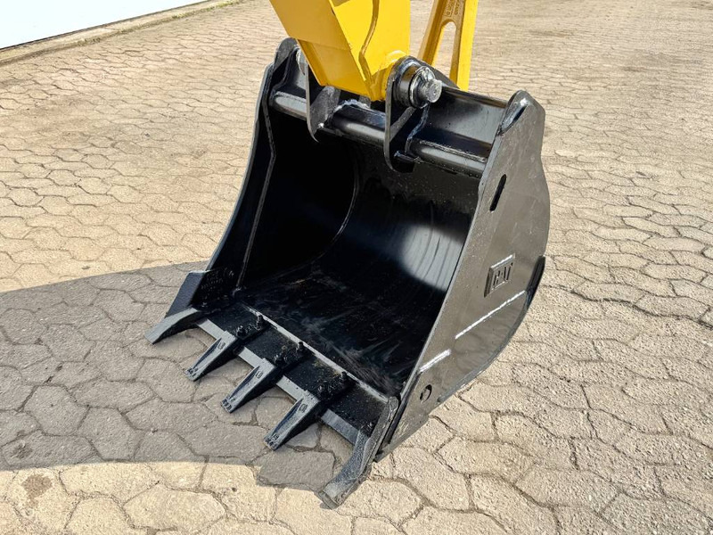 Tractopelle neuf Cat 424 4WD - Hammer Lines / Airco / Side Shift: photos 19