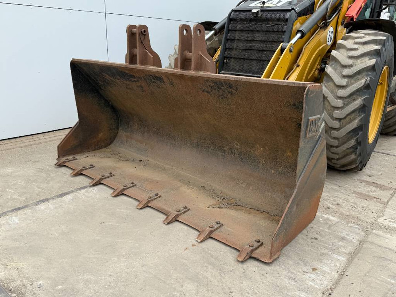 Tractopelle Cat 444F - 4x4x4 / Telescopic Boom / Hammer Lines: photos 17