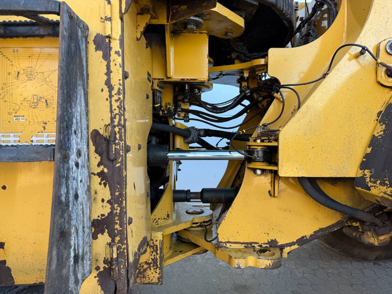 Chargeuse sur pneus Cat 972M - German Machine / Automatic Greasing: photos 18