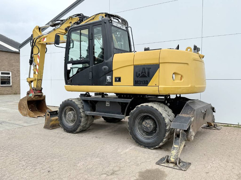 Cat M313D - Triple Boom / Quick Coupler / Camera - Pelle sur pneus: photos 3 Cat M313D - Triple Boom / Quick Coupler / Camera - Pelle sur pneus: photos 3