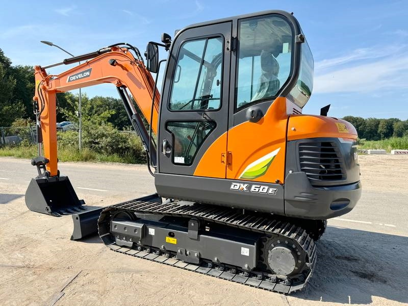 Doosan DX60E-10N NEW! - Mini pelle: photos 3 Doosan DX60E-10N NEW! - Mini pelle: photos 3