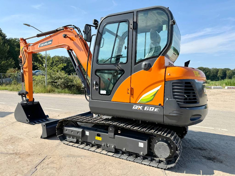 Doosan DX60E-10N - New / Unused / 2024 Model - Mini pelle: photos 3 Doosan DX60E-10N - New / Unused / 2024 Model - Mini pelle: photos 3