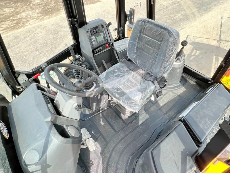 JCB 3DX / 3CX Plus 4WD - 4/1 Bucket / Hammer Lines - Tractopelle: photos 5 JCB 3DX / 3CX Plus 4WD - 4/1 Bucket / Hammer Lines - Tractopelle: photos 5