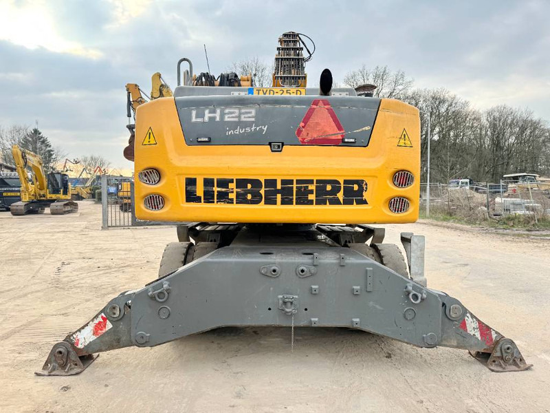 Liebherr LH22 M Litronic Excellent Working Condition / CE - Pelle de manutention: photos 3 Liebherr LH22 M Litronic Excellent Working Condition / CE - Pelle de manutention: photos 3