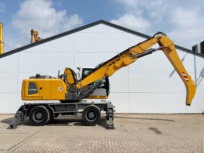 Liebherr LH22M Litronic - German Machine / Auto Greasing - Pelle de manutention: photos 5 Liebherr LH22M Litronic - German Machine / Auto Greasing - Pelle de manutention: photos 5