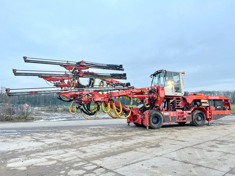 Sandvik DT1130i Drill Rig - Foreuse: photos 1 Sandvik DT1130i Drill Rig - Foreuse: photos 1