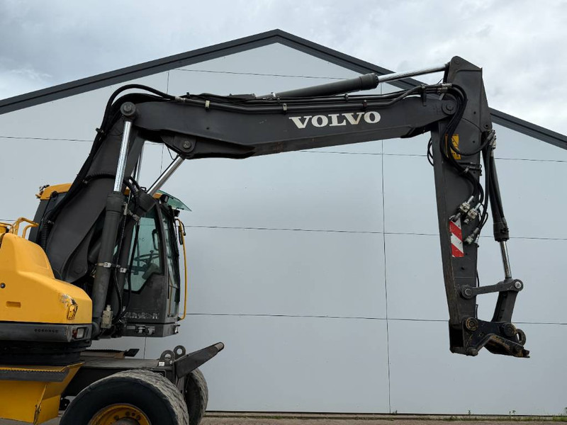 Pelle sur pneus Volvo EW180C - Dutch Machine / Triple Boom: photos 13