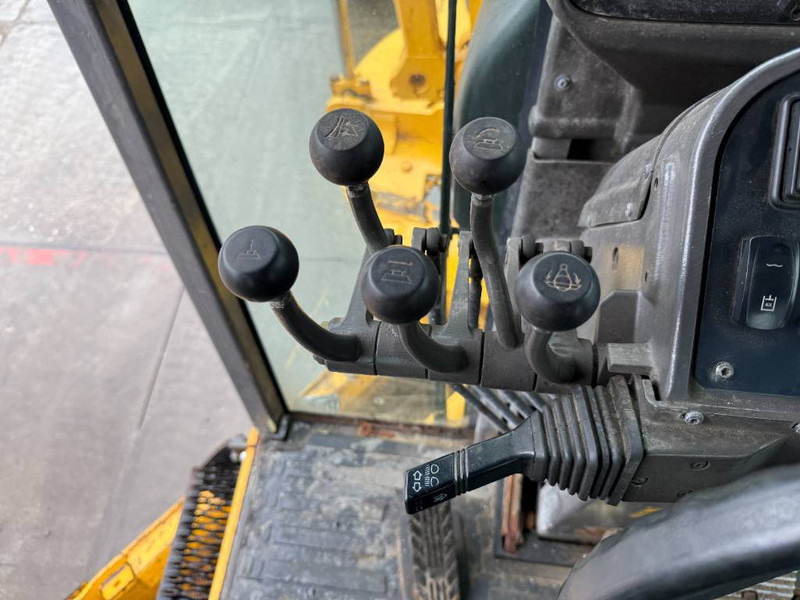 Niveleuse Volvo G946 AWD - 4.25m Blade Width / Airco / 6x6: photos 8