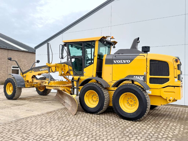 Volvo G960C - 4.88m Blade / EPA Certified / Camera - Niveleuse: photos 2 Volvo G960C - 4.88m Blade / EPA Certified / Camera - Niveleuse: photos 2