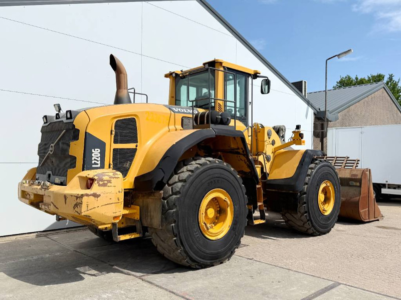 Volvo L220G - German Machine / 3rd Function / Auto Lube - Chargeuse sur pneus: photos 5 Volvo L220G - German Machine / 3rd Function / Auto Lube - Chargeuse sur pneus: photos 5