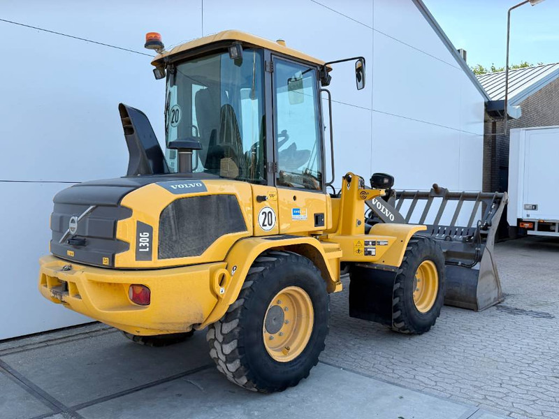 Volvo L30G - German Machine / 3rd Function - Chargeuse sur pneus: photos 5 Volvo L30G - German Machine / 3rd Function - Chargeuse sur pneus: photos 5