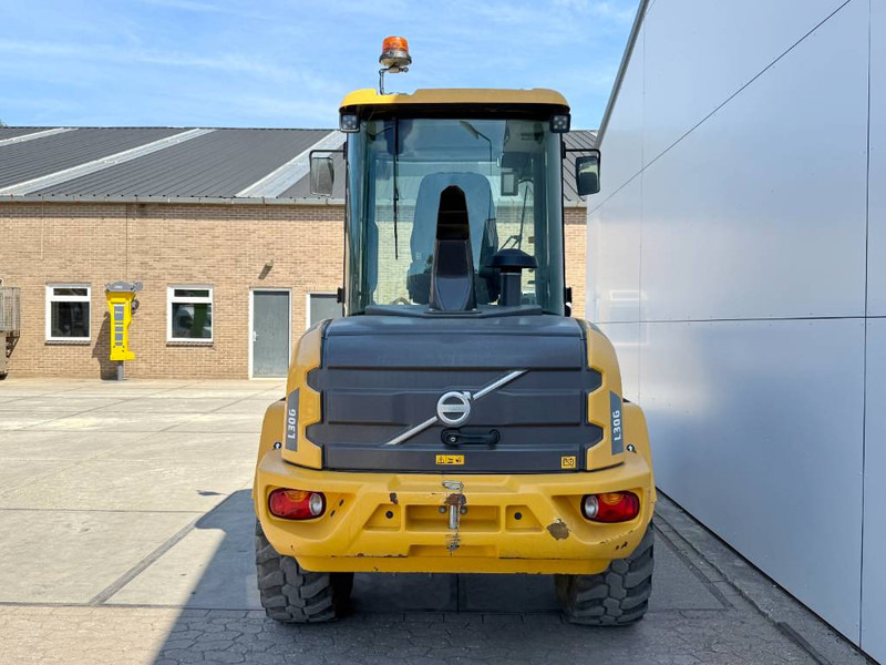 Volvo L30G - German Machine / 3rd Function - Chargeuse sur pneus: photos 4 Volvo L30G - German Machine / 3rd Function - Chargeuse sur pneus: photos 4