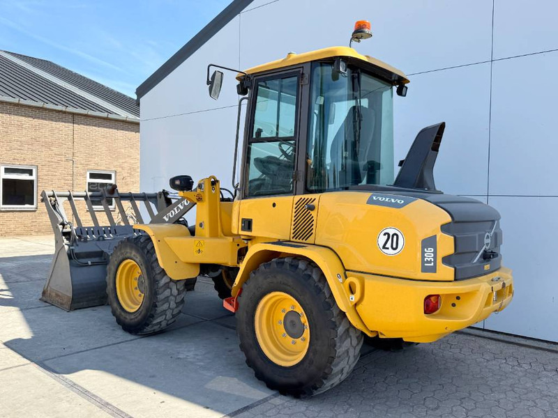 Volvo L30G - German Machine / 3rd Function - Chargeuse sur pneus: photos 3 Volvo L30G - German Machine / 3rd Function - Chargeuse sur pneus: photos 3